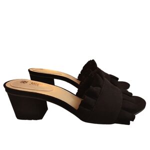 Black Ruffle Faux Suede Block Heel Sandals NWOB